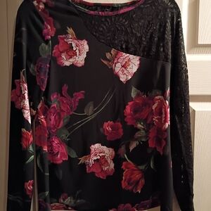 NWOT Venus Floral And Lace Jersey Women's Top